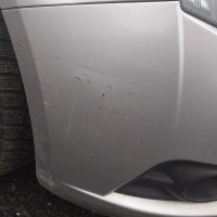 Передний бампер