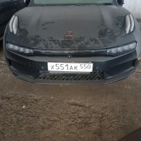 Передний бампер