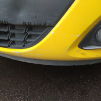 Передний бампер