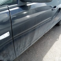 Передняя левая дверь