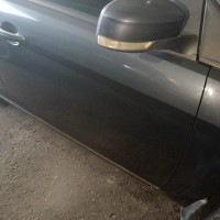 Передняя правая дверь