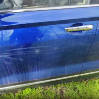 Передняя левая дверь