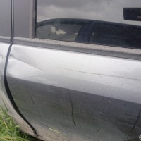 Задняя левая дверь