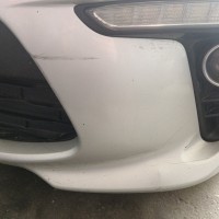 Передний бампер