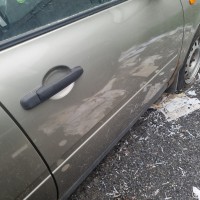 Передняя правая дверь