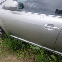 Передняя левая дверь