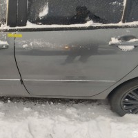 Задняя левая дверь