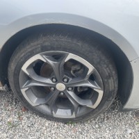 Переднее правое крыло