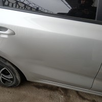 Задняя правая дверь