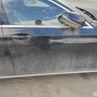 Передняя правая дверь