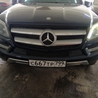 Передний бампер