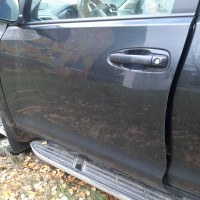 Передняя левая дверь