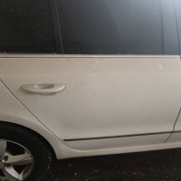 Задняя правая дверь