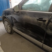 Передняя левая дверь