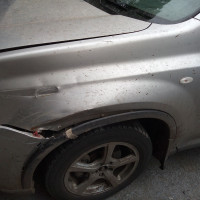 Переднее левое крыло