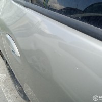 Задняя правая дверь