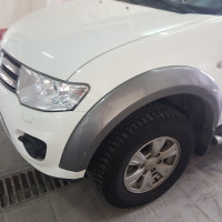 Переднее левое крыло