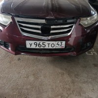 Передний бампер