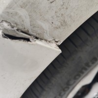 Переднее левое крыло