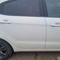 Задняя правая дверь