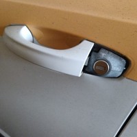 Передняя левая дверь