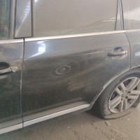 Задняя левая дверь