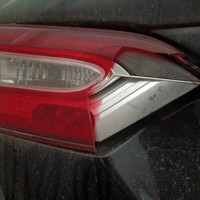 Левый задний фонарь