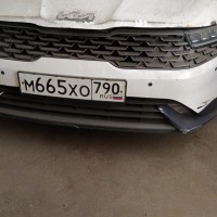 Передний бампер