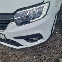 Передний бампер