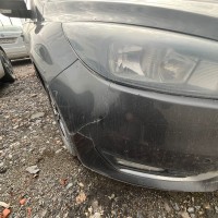 Передний бампер