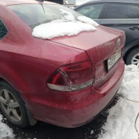 Левый задний фонарь