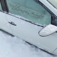 Передняя правая дверь