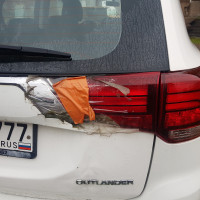 Правый задний фонарь