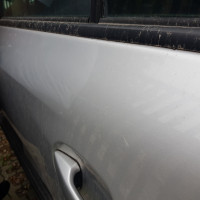 Задняя левая дверь