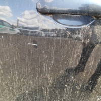 Передняя левая дверь