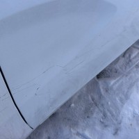 Передняя левая дверь
