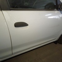 Передняя правая дверь