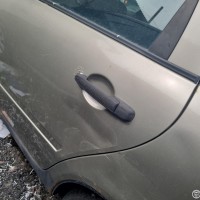 Задняя левая дверь