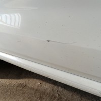 Передняя левая дверь