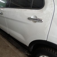 Задняя левая дверь