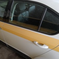 Задняя левая дверь