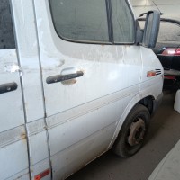 Передняя правая дверь