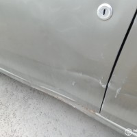 Передняя левая дверь