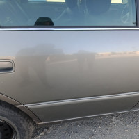 Задняя правая дверь