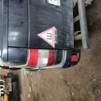 Левый задний фонарь