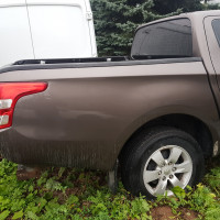 Заднее правое крыло