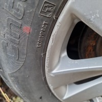 Заднее левое колесо