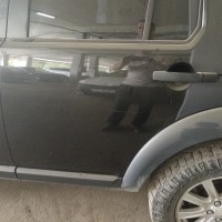 Задняя левая дверь