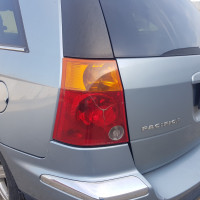 Левый задний фонарь