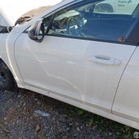 Передняя левая дверь